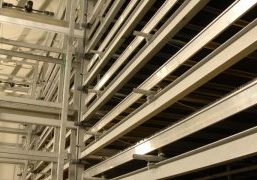 IT company SERCOM automated the first companies using multi-layer cultivation five years ago, well before the term Vertical Farming became a hype.